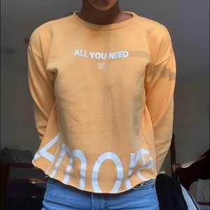 YELLOW CROPPED PULLOVER SWEATER — “AMORE”